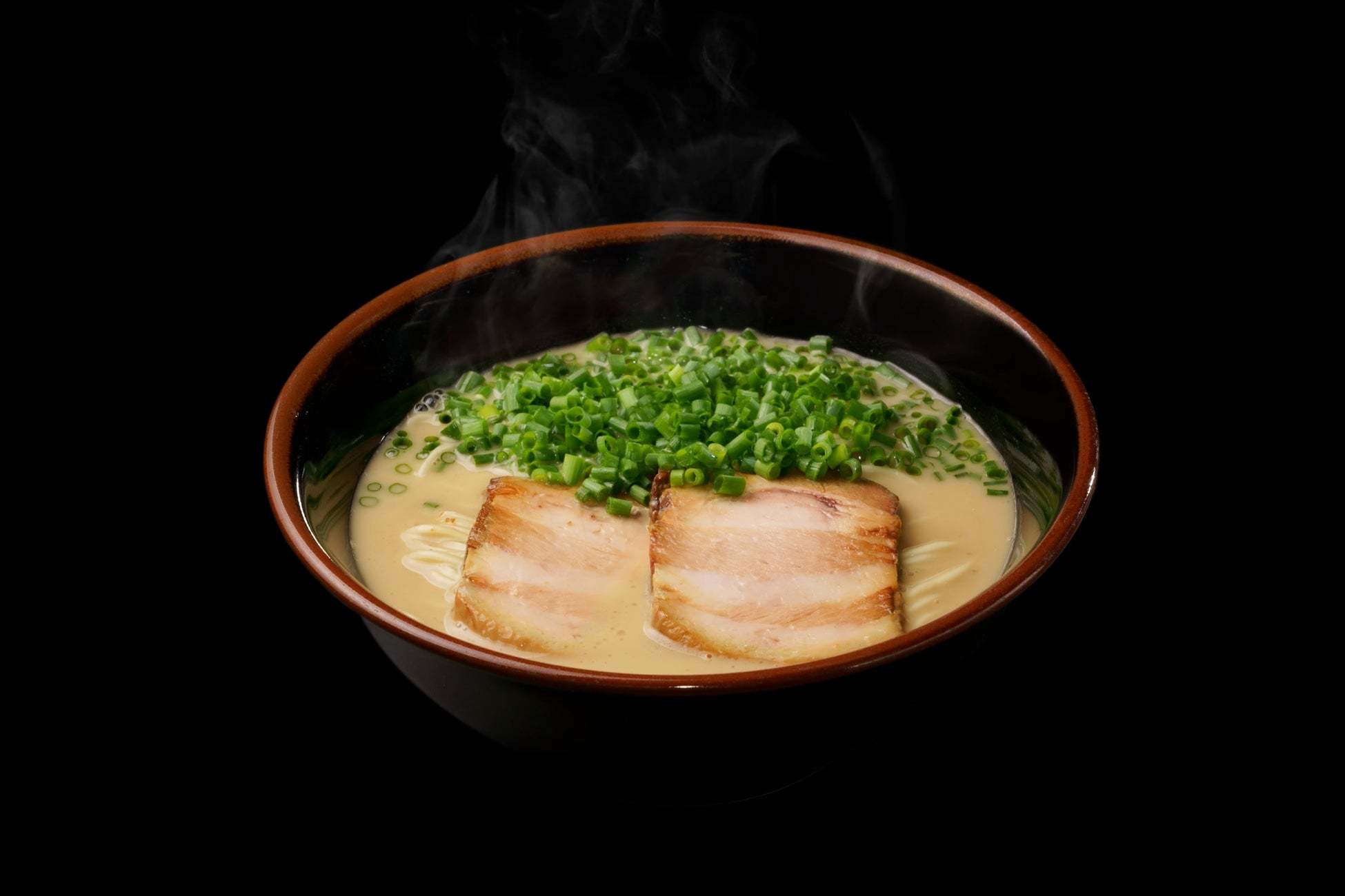 「宅麺.com」、元和食料理人が営む山口の行列ラーメン店『ラーメン加藤』の取り扱いを2022年10月18日より開始