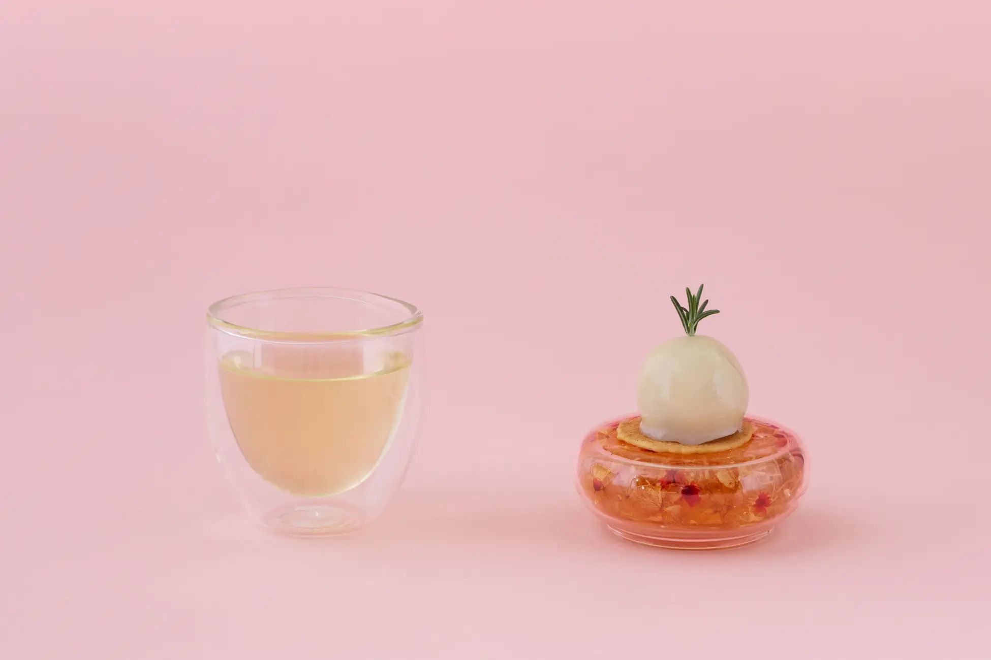 京都・福寿園「茶寮FUKUCHA」 旬の苺スイーツと宇治茶ハーブティーとのペアリングセットを2/15(水)~5/15(月)の期間限定で発売