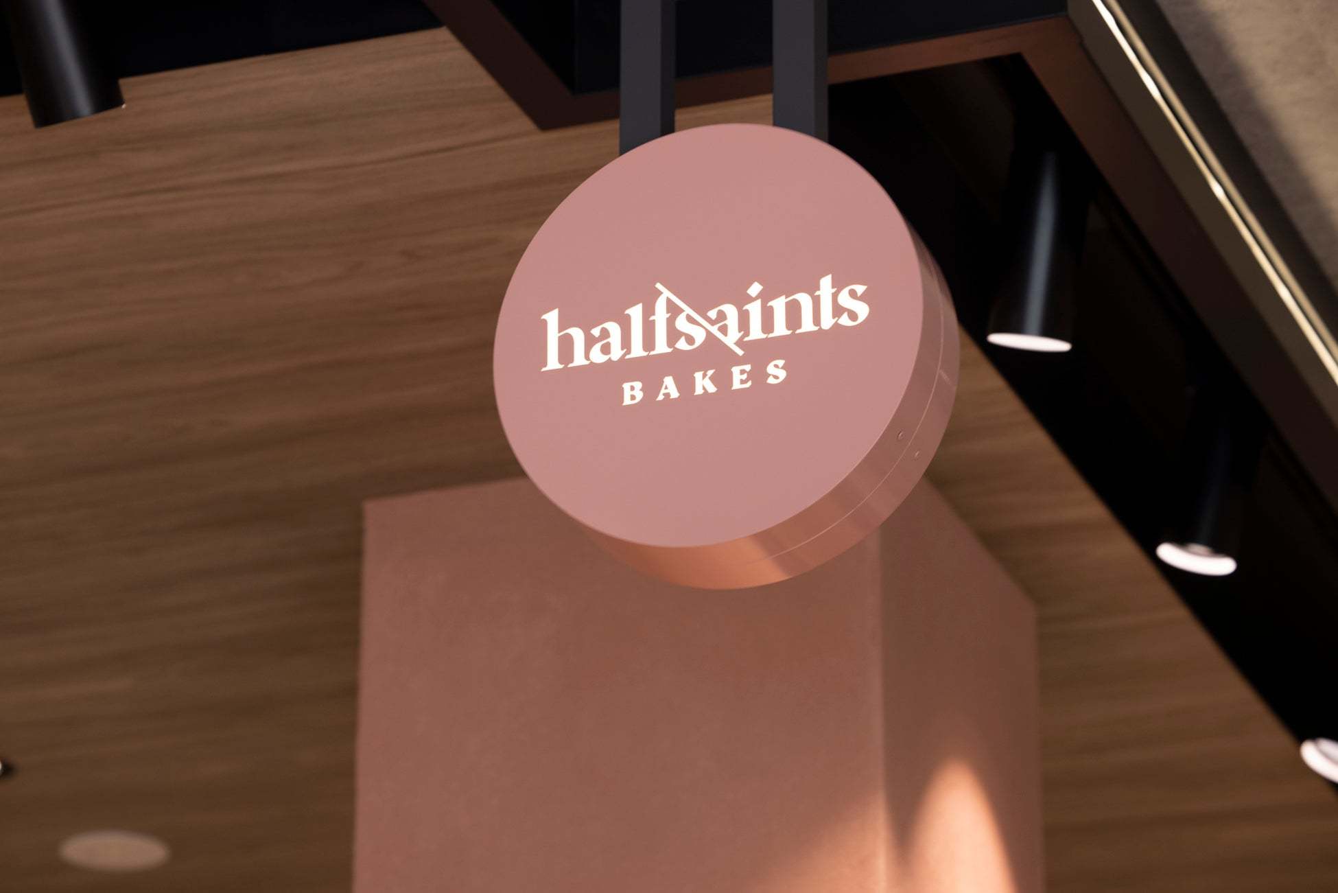マニラ発フードブランド「Half Saints」、新業態としてモダンベーカリー「Half Saints BAKES」を東京ドームシティ ラクーア1Fにオープン