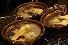 松茸のレシピと失敗しにくい焼き方を紹介！おいしく食べるための保存方法とは？