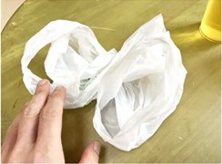 警視庁オススメの「即席ドリンクホルダー」 本当に使えるのか?やってみた