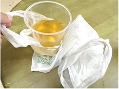 警視庁オススメの「即席ドリンクホルダー」 本当に使えるのか?やってみた