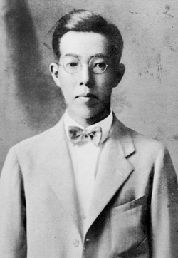 日本UFO研究事始めー「宇宙機」とその時代(2) ゼロ戦設計者・堀越二郎「UFOは三角オニギリ」