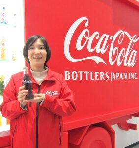 一人の男性と、一本の「コカ・コーラ」からすべては始まった。 日本の「コカ・コーラ」歴史が分かる工場見学が再開