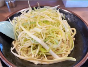 【菊池郡菊陽町】色んな楽しみ方ができる「横浜家系ラーメン 初の家」を思う存分堪能してきました。