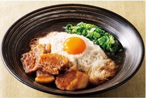 【冬はひとり鍋】信州平打ちそばを味噌煮込み鍋焼きスタイルで「味噌煮込み鍋焼きとろろそば」新登場！