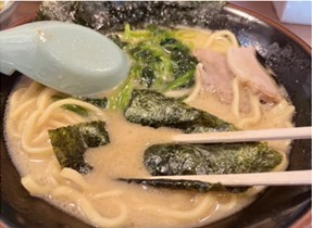 【菊池郡菊陽町】色んな楽しみ方ができる「横浜家系ラーメン 初の家」を思う存分堪能してきました。