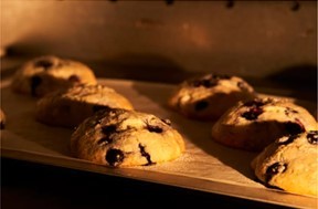 新感覚！クリームチーズがゴロゴロ入った「ハワイアンスコーン」を3月8日（水）～3月14日（火）まで愛媛県にあるいよてつ高島屋で開催される催事「神戸セレクトマーケット」にて販売！