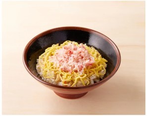 丸亀製麺の“ひと手間かけた冬のうまい！” シリーズ第3弾が登場 新年初うどんは、丸亀製麺でめでたい“年明けうどん”どこを食べても蟹、かに、カニ！本ずわい蟹を使った『かに玉あんかけうどん』と『かにめし』