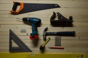 自宅で簡単ウッドデッキDIY!初心者でもおしゃれに作る方法をご紹介!