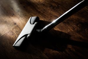 一人暮らしの掃除の頻度は?部屋別に頻度から掃除のコツまで徹底紹介!