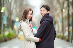 女性からのボディタッチは脈ありサイン?触る部位別に隠された女性心理とは
