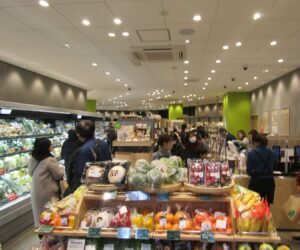 パリ発オーガニックスーパー「ビオセボン」好調 健康とSDGsが追い風に 買上点数と客数は19年比140~150%増