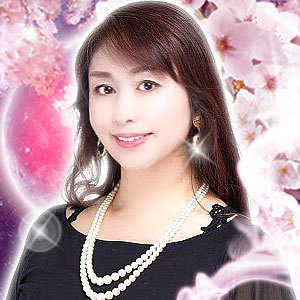 電話占い【ピュアリ】リアルな 口コミ・人気の当たる占い師をご紹介!