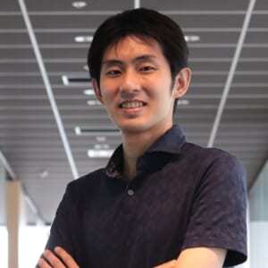 アパレル余剰在庫問題の解決めざす！KDDI開発、布の質感までわかる電子マネキンとは
