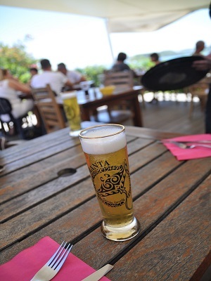 ニューカレドニアのビール、マンタ VS ナンバーワン