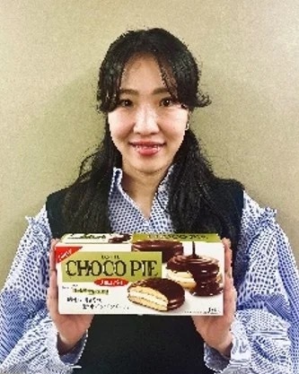 40周年でチョコパイが新しく生まれ変わった！お客様の声をヒントに新ホイップクリームへ進化！「チョコパイ」2023年３月21日(火)より全国で発売
