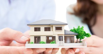 住宅ローンが怖い…！組んだら最後ってほんとう？3大不安要素に迫る