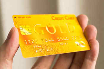 ANA VISA ワイドゴールドカードはマイル還元率で一番お得！？口コミ・評判や損益分岐点、メリット・デメリットなど解説