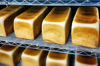 大阪の食パンの名店10選　高級「生食パン」で人気のベーカリーも！ブームの火付け役から話題の新店まで
