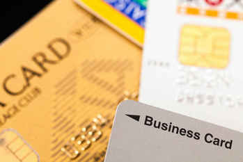 カードローンとフリーローンの違いは？イオン銀行、みずほ銀行、三井住友銀行などの特徴を紹介 