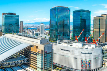 大阪・梅田で家族向けマンションを買うのに必要な年収は？