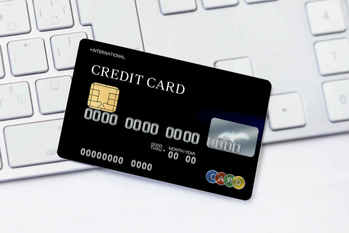 Orico Card THE WORLDは海外・ネットショッピングで超高還元率！空港ラウンジも無料で利用できるお得なクレ