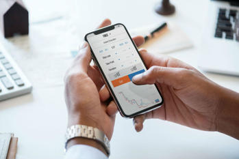 株式投資のための無料アプリ15選　SBI、楽天証券など10社アプリ比較から、情報収集ツールまで