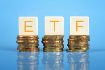 ETFで積立投資するメリット　手数料や信託報酬の安さなど