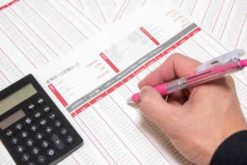 住宅ローンの繰り上げ返済にかかる手数料を銀行10社で比較　繰り上げ返済時の注意点も解説