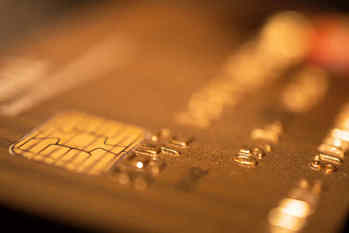 年会費格安i Goldのメリットは？還元率最高1.1％に無料ロードサービスなど特徴を紹介