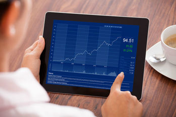 ネット証券で取引する4つのデメリット　誤発注や情報収集の難しさなど