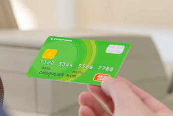 コンビニでポイント還元率が高いクレジットカード9選　セブン、ローソン、ファミマでお得なのはどれ？