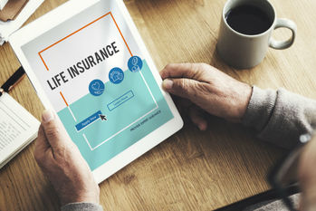 生命保険料は値下がり傾向？2019年の動向を保険種類別に解説！