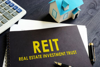 REIT（リート）とは？リスクや利回り、計算方法もわかりやすく解説