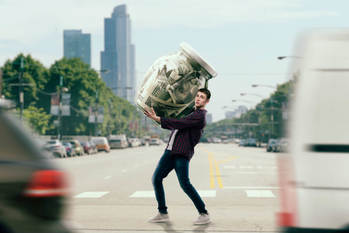 つみたてNISAの口座へNISAから変更する方法は？買付パターン別に手順を解説