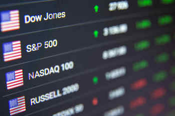 つみたてNISA（積立NISA）で米S&P500に投資できる全銘柄を徹底解説！購入できるネット証券も紹介