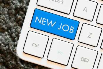 銀行を見捨てる「女性行員たち」 なぜ、彼女たちは転職を選ぶのか？