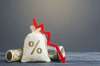 外貨預金の3つのリスクとは？代表的な通過の特徴と変動要因、リスク対策などを解説