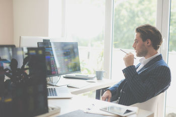 つみたてNISAをマネックス証券で始めるメリットとデメリット　商品数やサポートも紹介