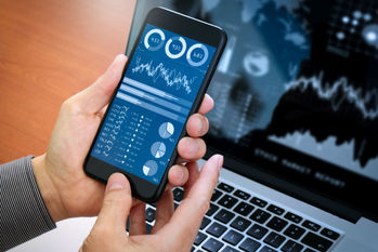 ネット証券会社の振込手数料を比較 SBI、楽天、マネックスなどの入金・出金にはいくらかかる？