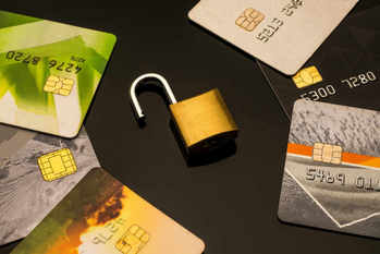 クレジットカードのない生活に待ち受ける4つの不都合