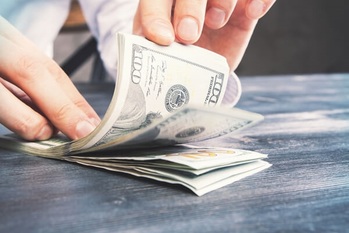 【あなたは知ってる？節税方法】社長が奥さんを社員にする理由