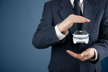 自動車保険を他社に変更するベストタイミングと変更時の注意点