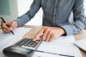 年収から住宅ローンをシミュレーション　返済額で考えてみる