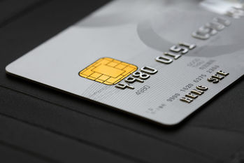 年会費3,000円の「TRUST CLUBプラチナマスターカード」の特徴は？評判や優待・サービスなどを紹介