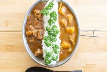 食文化の西と東の境目！ 三重県ご当地グルメ「桑名カレー」をシェラカップで作る！