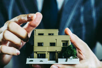 不動産投資の5大リスクとは？破綻危機を回避する方法は？空室、滞納、金利上昇など