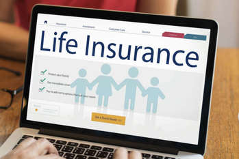 日本の保険会社ランキングTOP10！格付け、売上高1位は？日本生命、かんぽ生命etc.