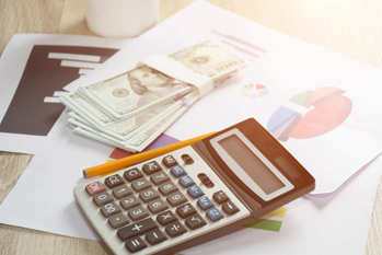 個人年金保険の受け取りで雑所得になるのはどんなとき？所得税の計算方法も解説